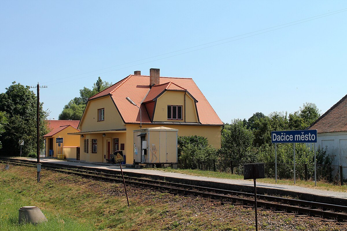 Dačice město
