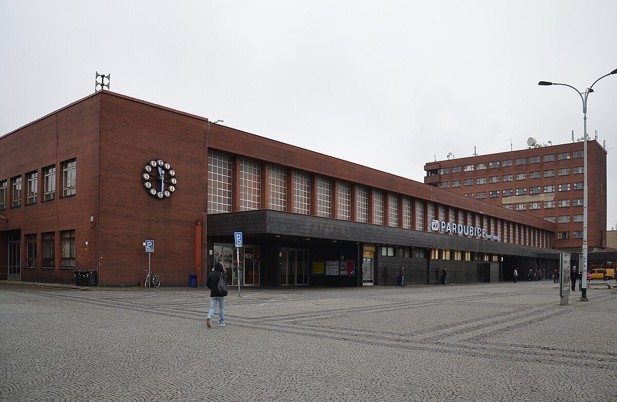 Pardubice hlavní nádraží