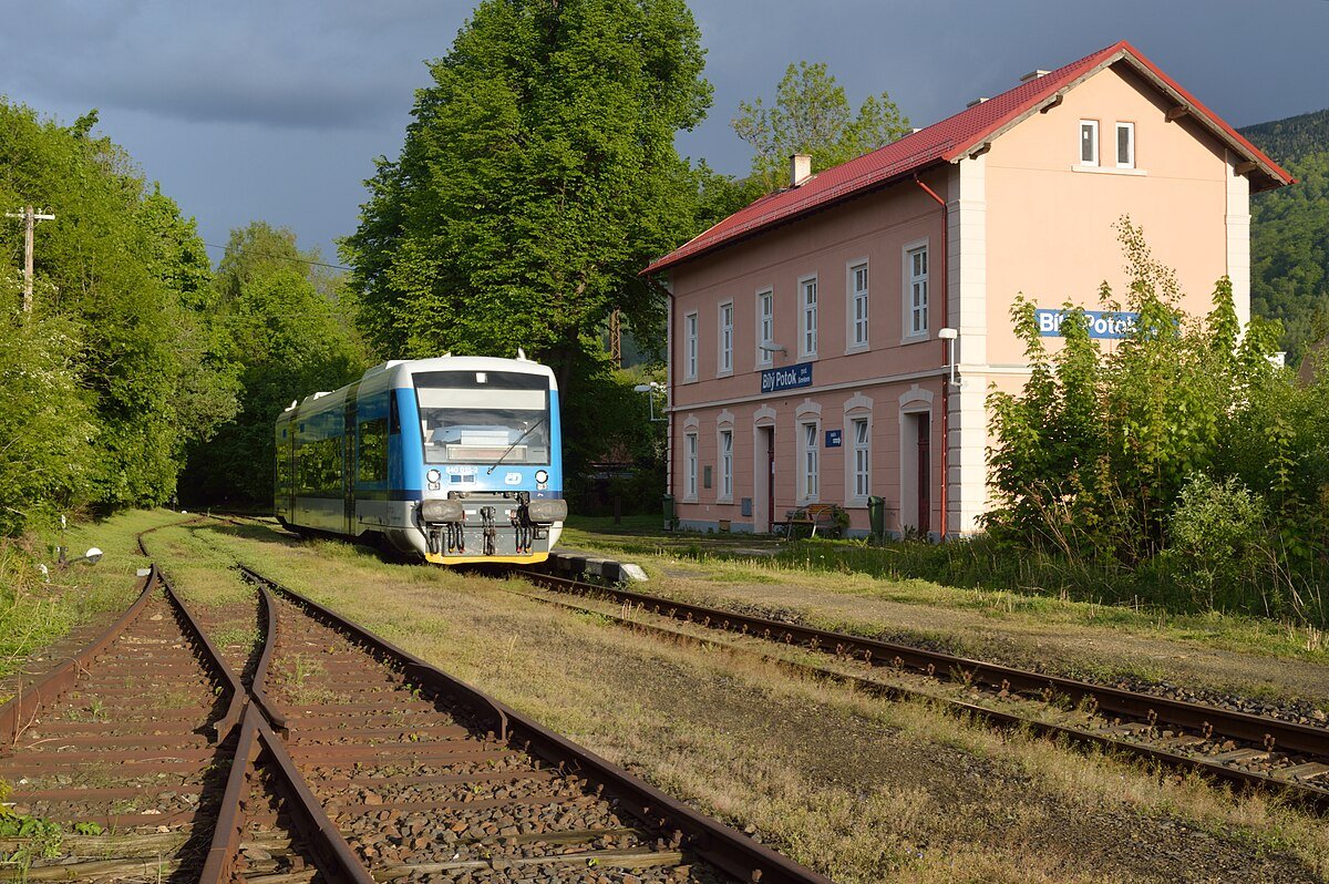 Bílý Potok pod Smrkem