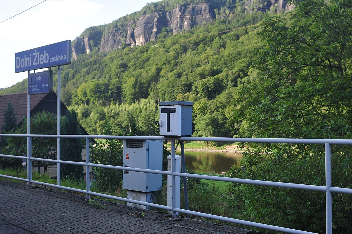 Dolní Žleb zastávka