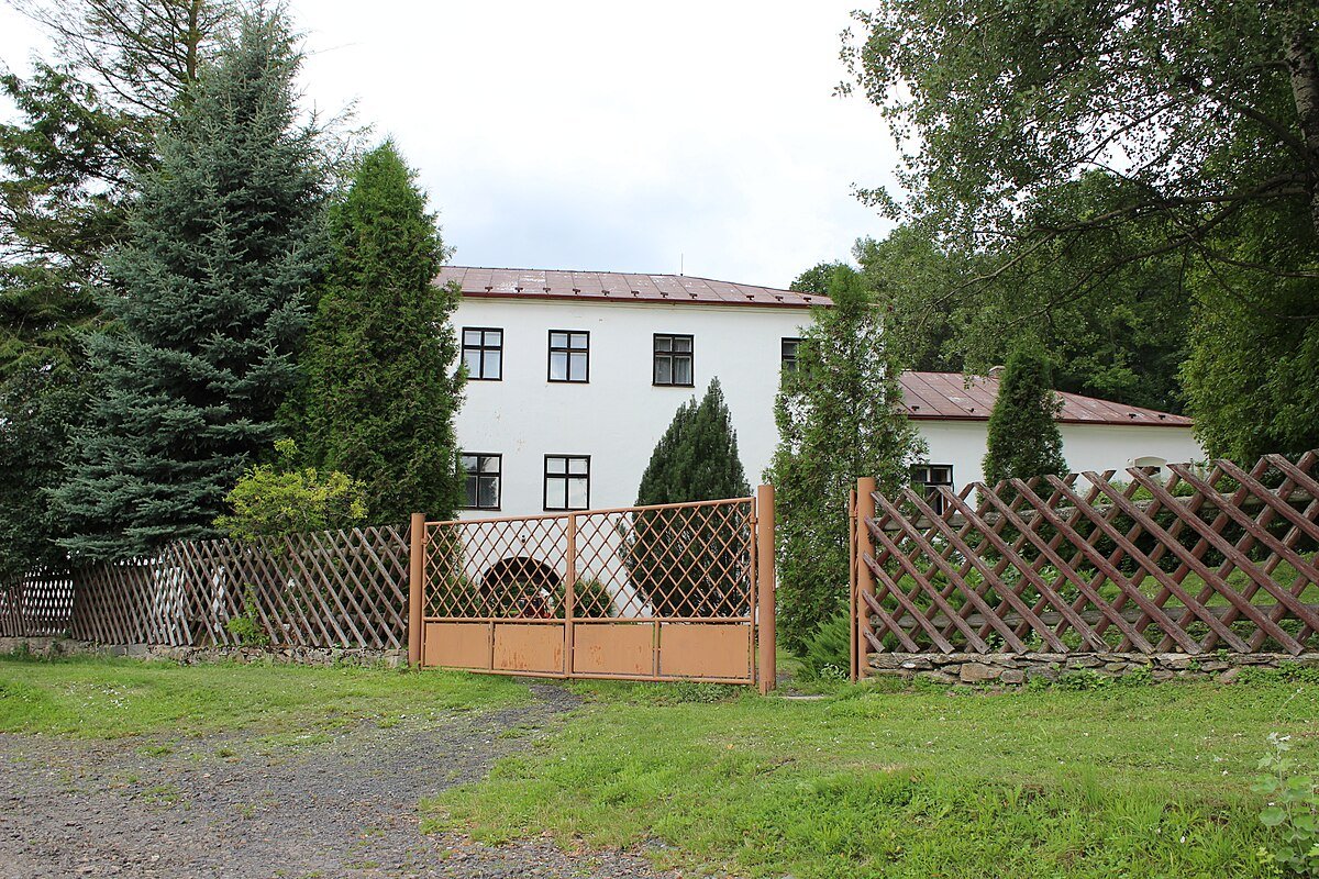 Zámek Dolejší Těšov