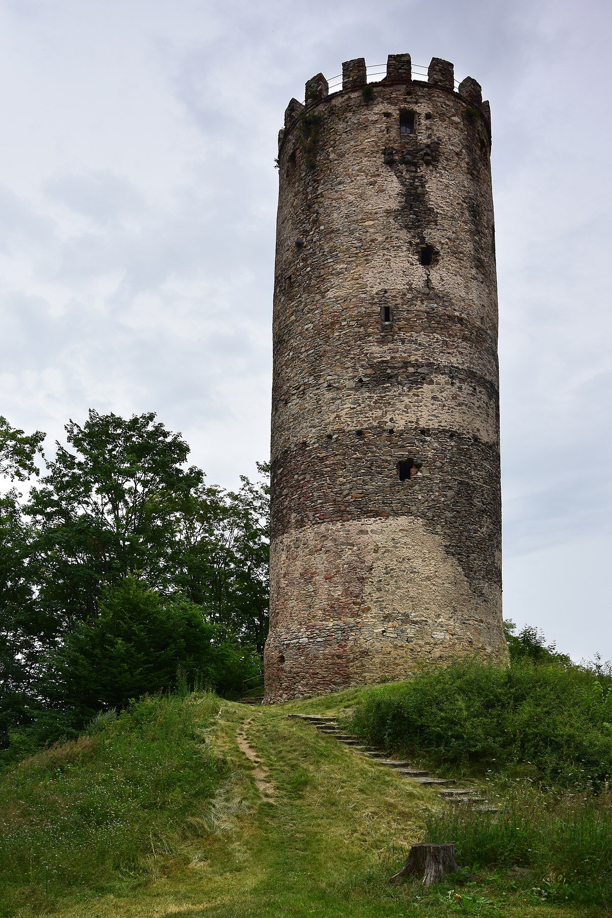 Zřícenina hradu Šelmberk