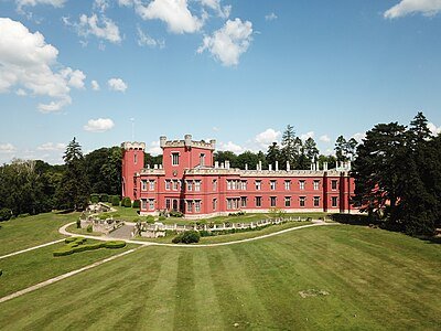 Zámek Hrádek u Nechanic