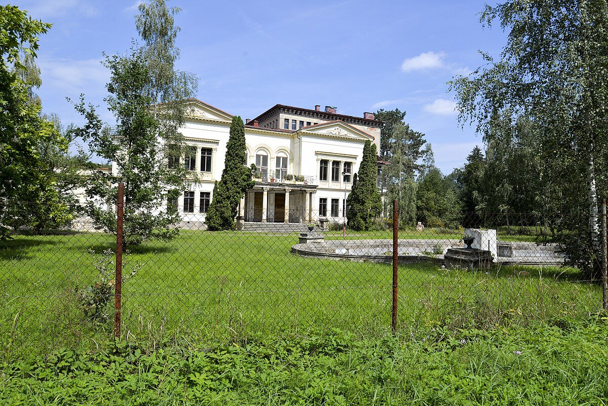 Zámek Josefův Důl