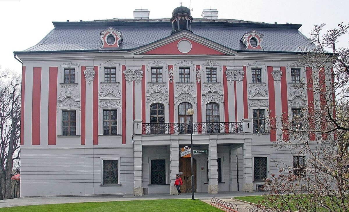 Zámek Velké Hoštice