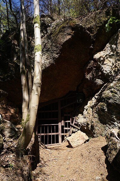 Loupežnická jeskyně