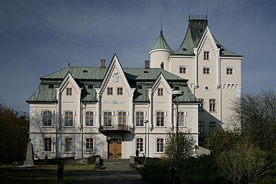 Starý a Nový zámek ve Studénce