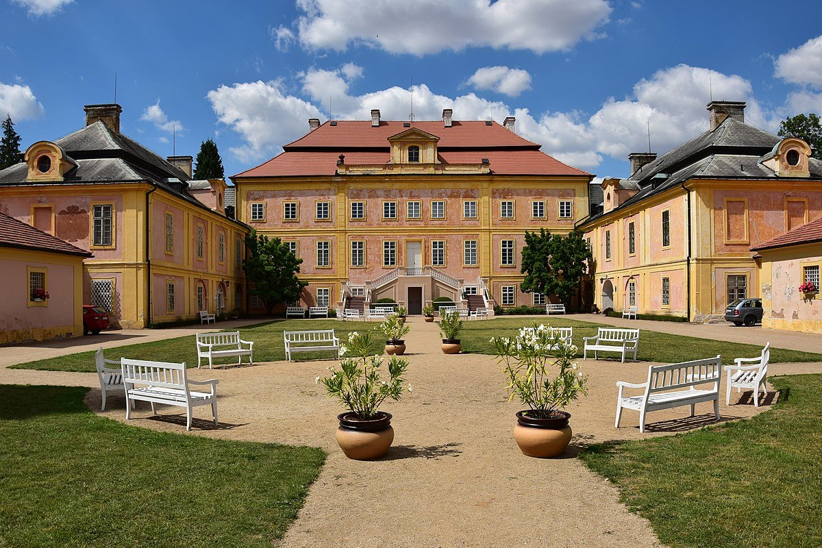 Zámek Krásný Dvůr