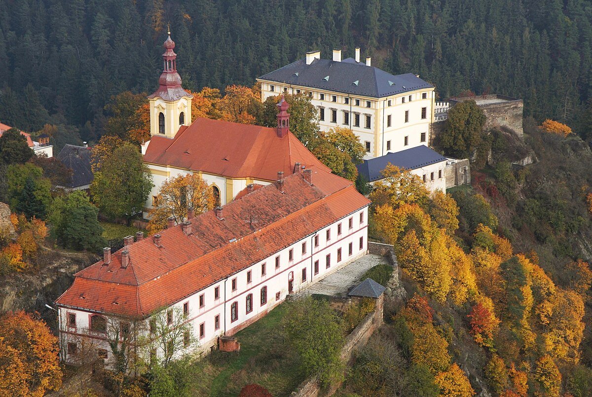 Panna Marie Sedmibolestná