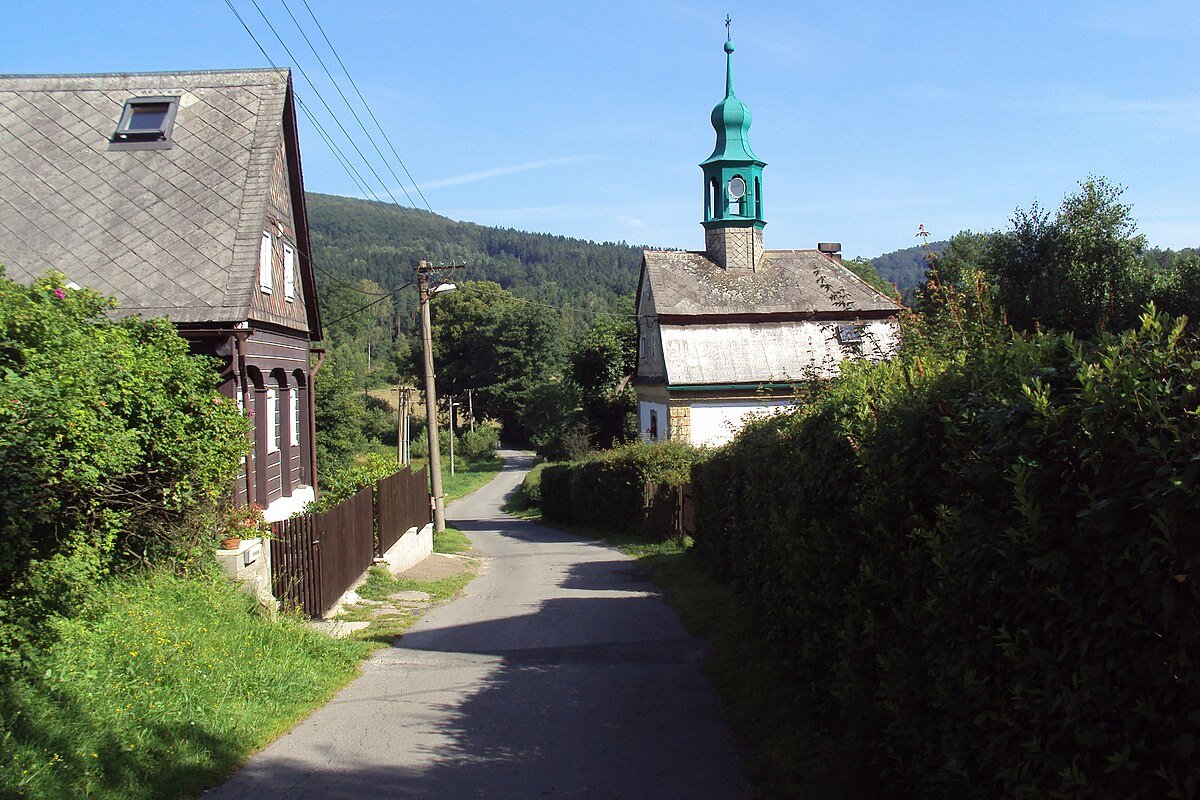 Kaple svaté Anny Samotřetí