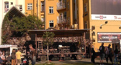 Kavárna klubu Cross